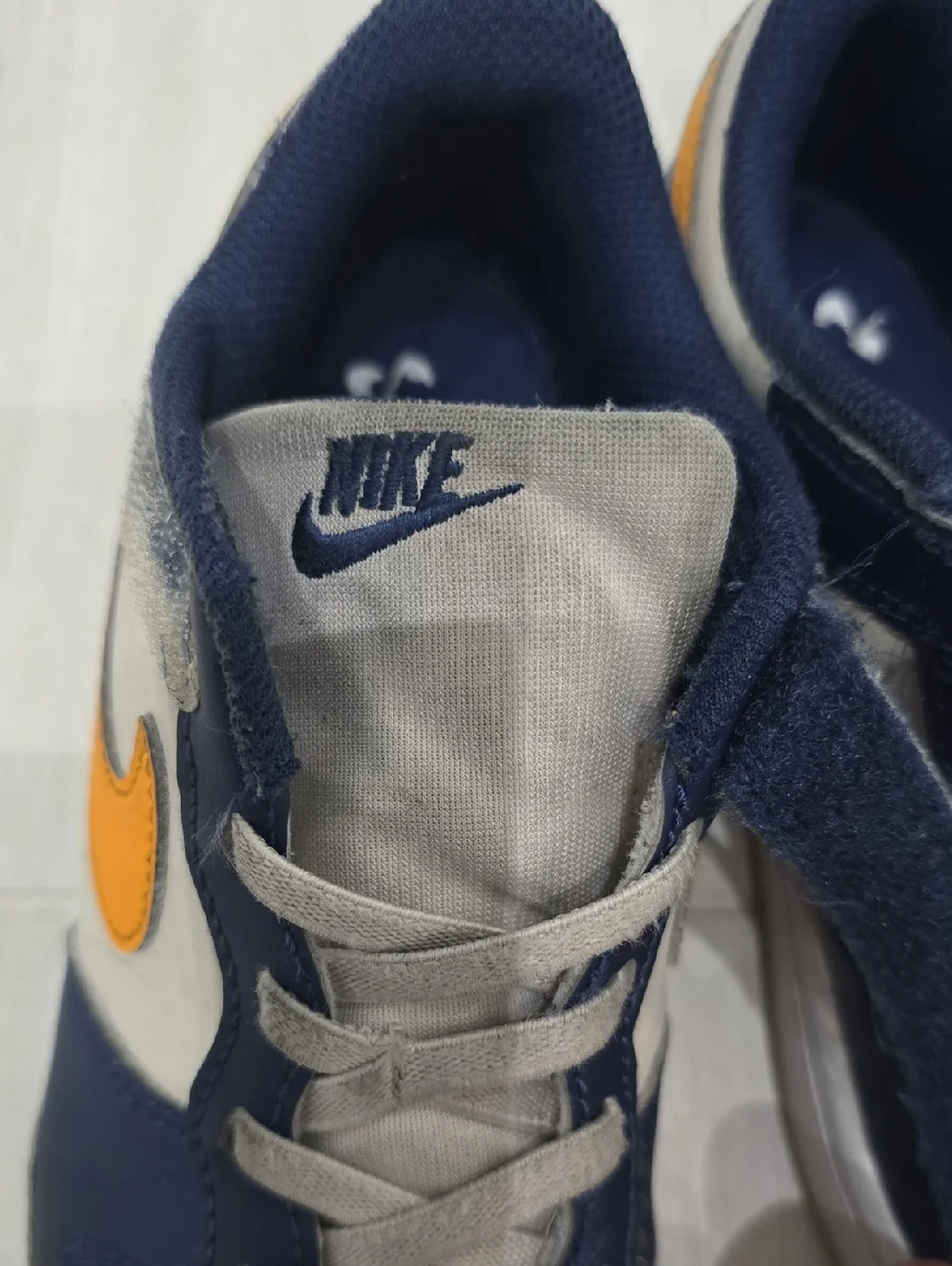 Nike Kids Court Borough Navy, White & Yellow Low-Top Sneakers with Swoosh Size 1